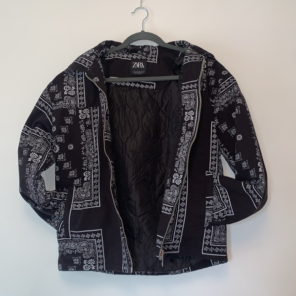 Zara bandanna print  black and white authentic cotton bomber jacket